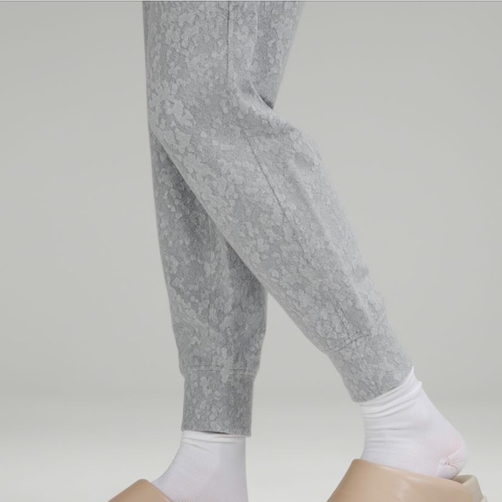 Lululemon Ready to Rulu Classic-Fit High-Rise Jogger Full length - Picture 5 of 9